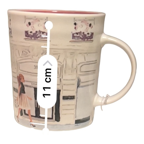 Amanda Greenwood Art 'A Step Above Designer' Customized Bling Mug - Picture 4 of 4